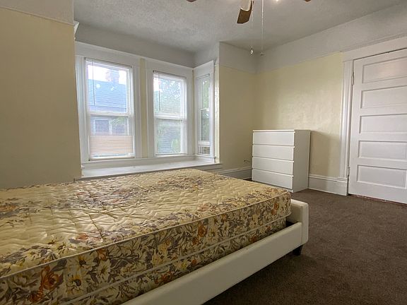 3rd image of 715 W Colorado Ave #2C