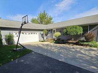 7560 W V Ave, Schoolcraft, MI 49087
