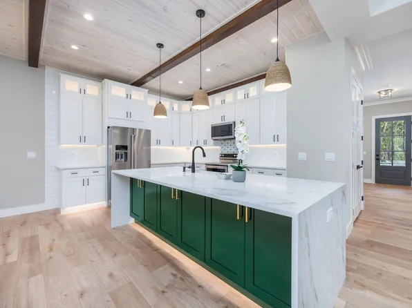 33 Eagle Pl, Freeport, FL 32439