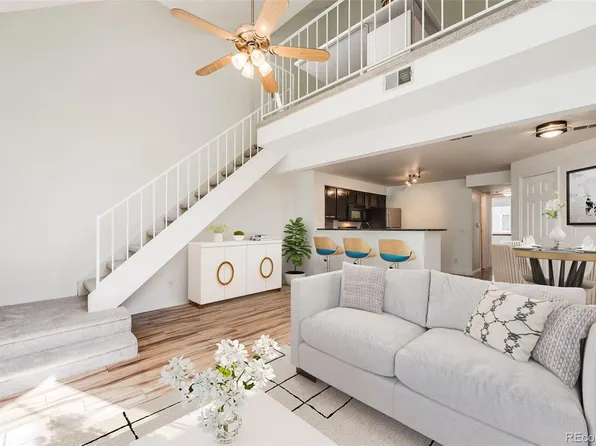 950 S Dahlia Street #B, Denver, CO 80246