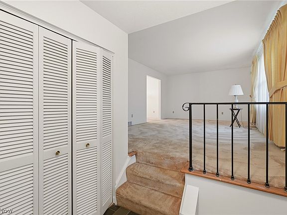 5th image of 2445 Olentangy Dr