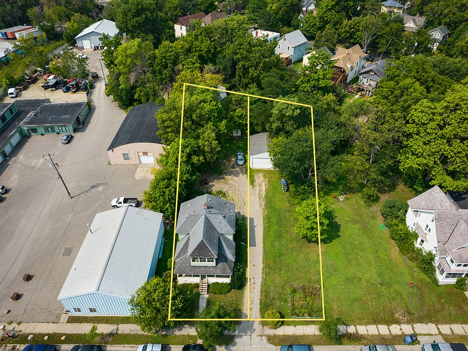 1st image of 187 James Ave N