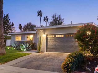 6001 Babbitt Ave, Encino, CA 91316