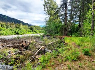 10798 Johnson Ave, Seward, AK 99664