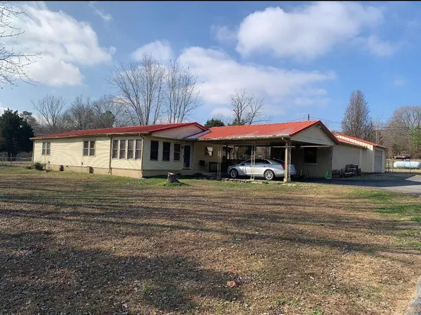 5765 Madisonville Rd, Hopkinsville, KY 42240