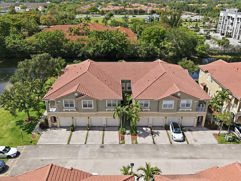 9056 Plymouth Pl — Photo 33