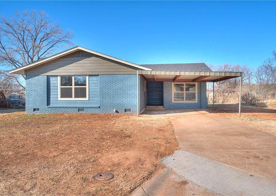 1st image of 216 Hoover Cir