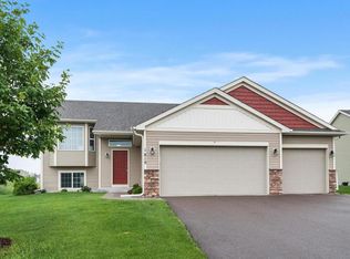 1819 10th St NE, Buffalo, MN 55313