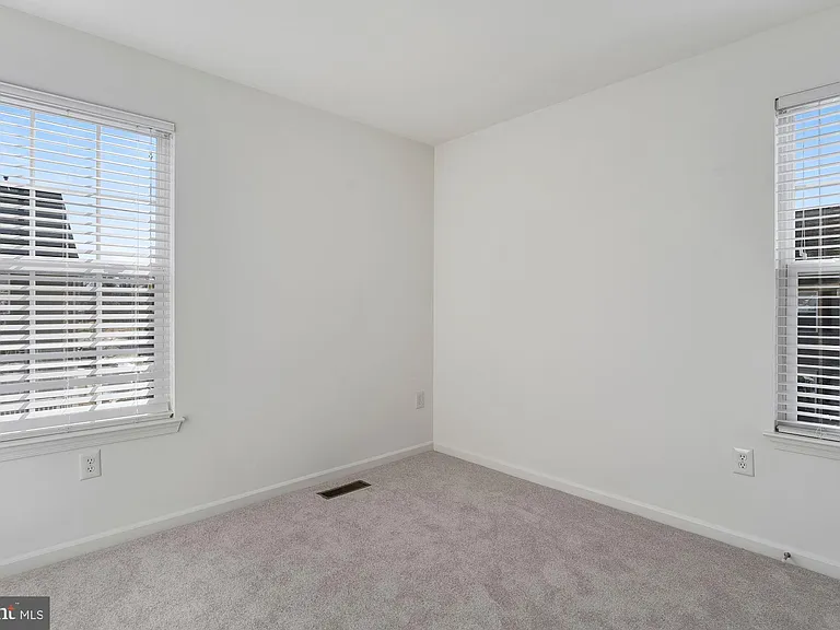 4801 Portsmouth Rd #17 — Photo 21