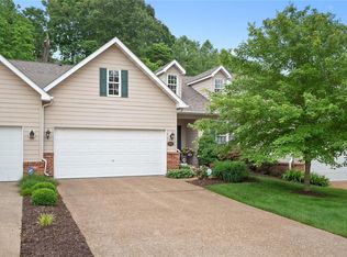 1082 Stonewolf Trl, Fairview Heights, IL 62208