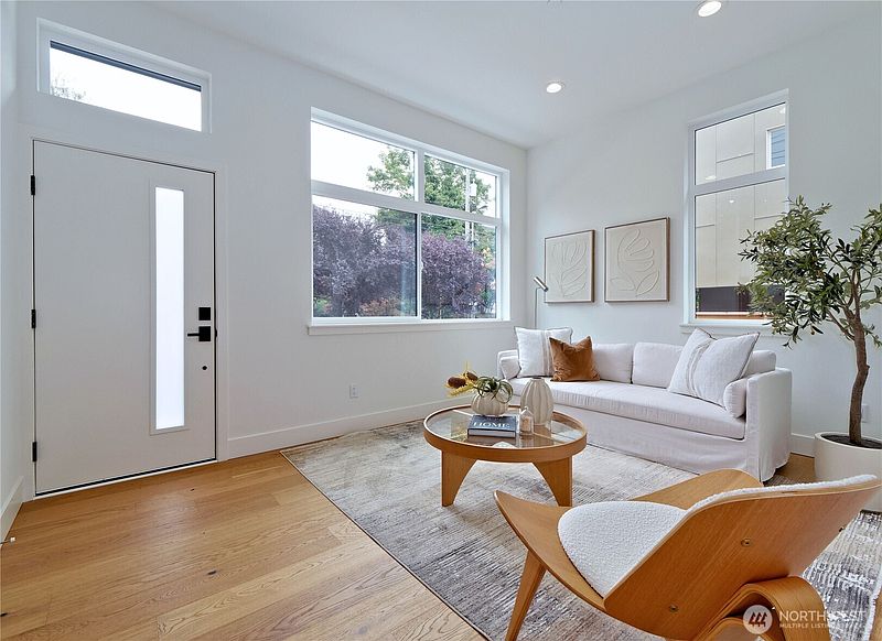 3rd image of 715 15th Avenue #A