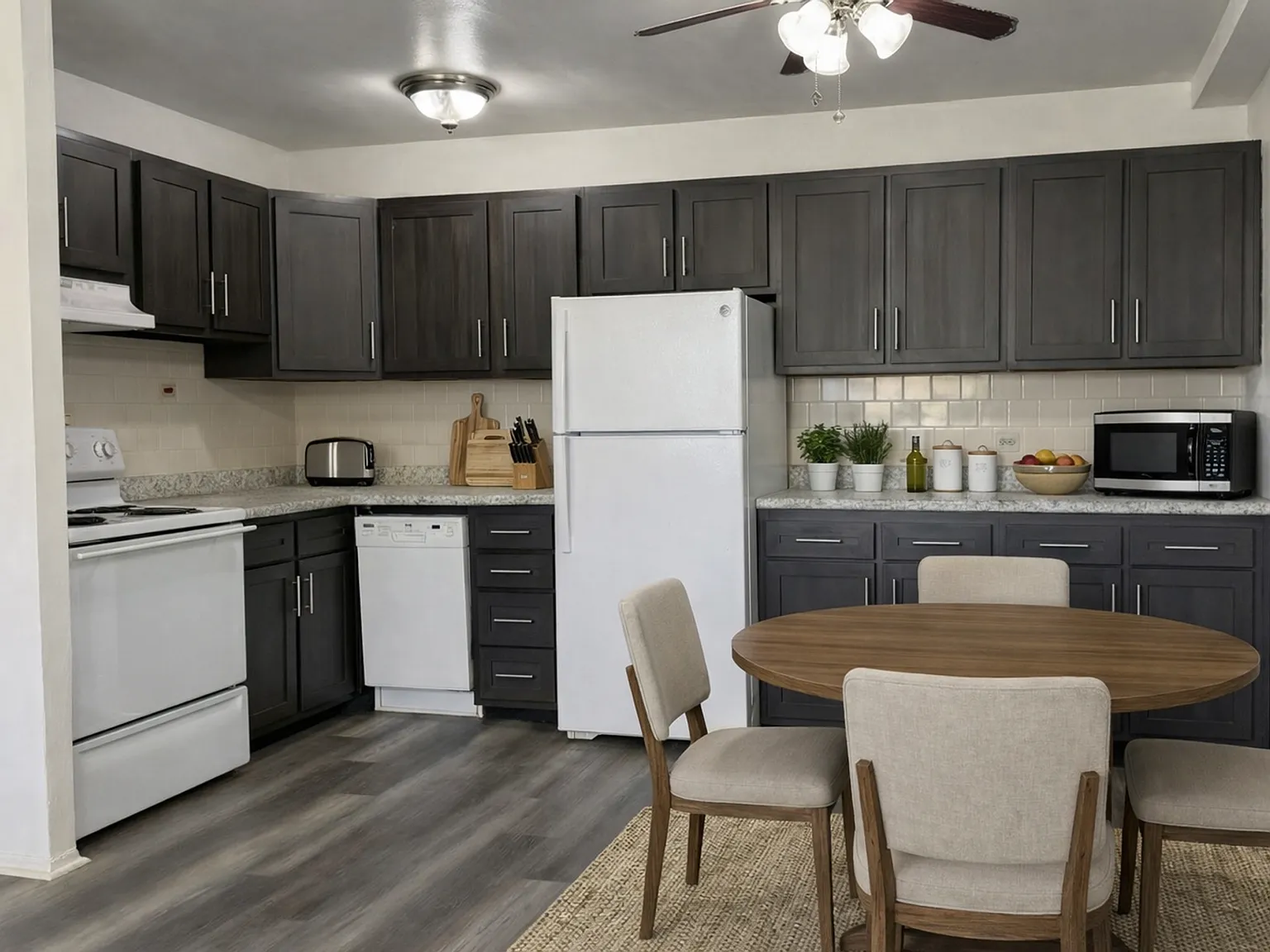 Oak Ridge Apartments — Photo 3