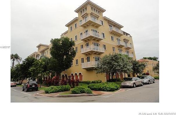 1st image of 107 Mendoza Ave APT 402
