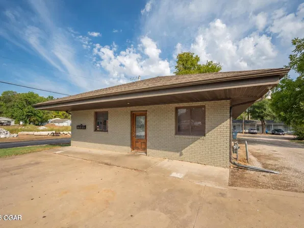 522 W Brook St, Neosho, MO 64850
