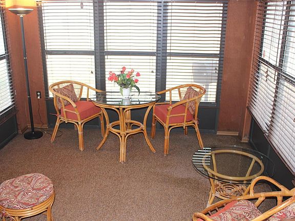 3rd image of 1325 Bobolink Dr
