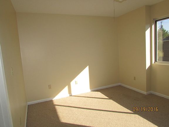 5th image of 129 S Lorraine St APT 404