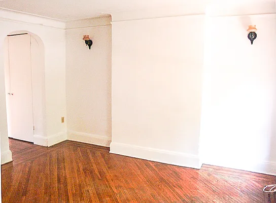 Rented by Twyford Real Estate | media 10