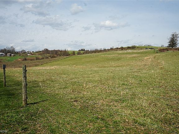 4th image of Perine Rd