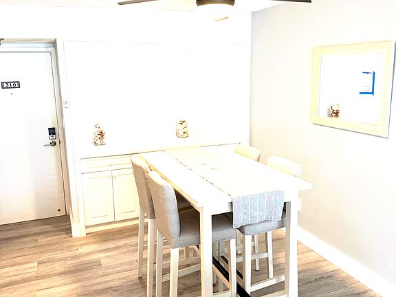 5th image of 380 Seaview Ct APT 310