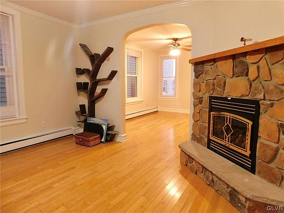 5th image of 1548 Washington Ave