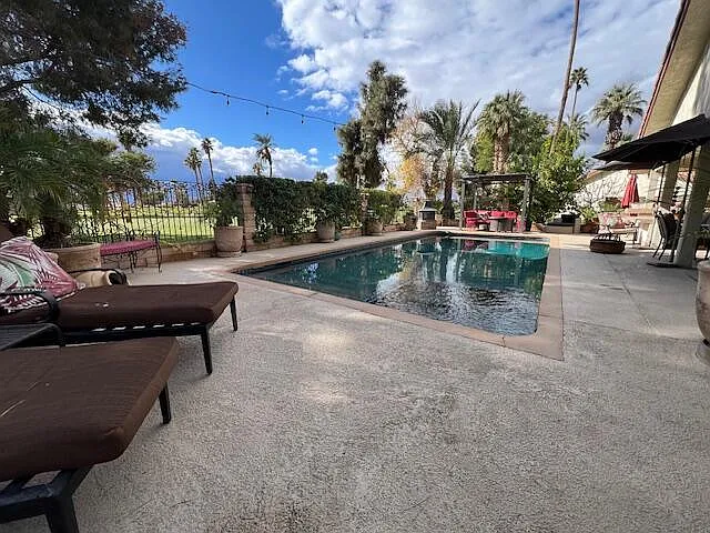 3 bed, 2084 sqft, $6,000 — Photo 1