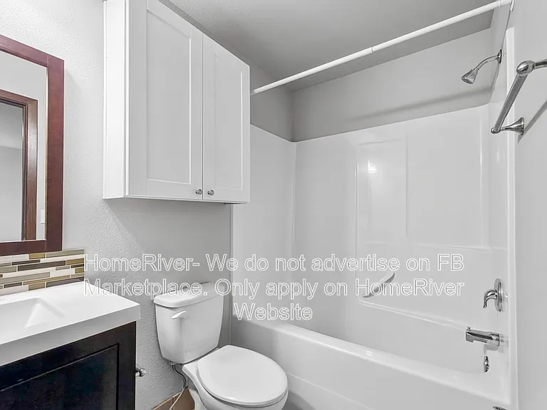831 S Avalon St — Photo 15