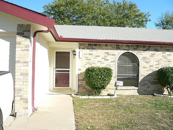 2nd image of 3431 Hickory Hill Dr