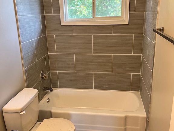 5th image of 3100 Summit Ave #3104-G