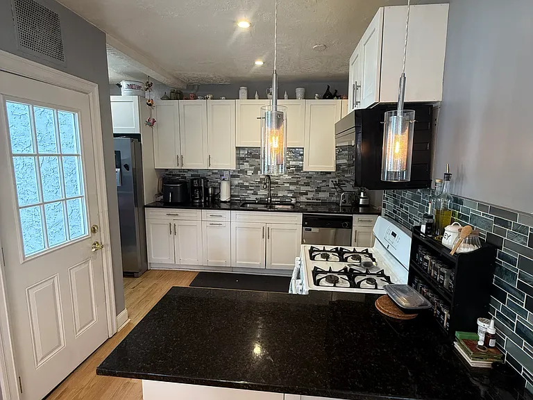 15 W Shore Ave — Photo 8
