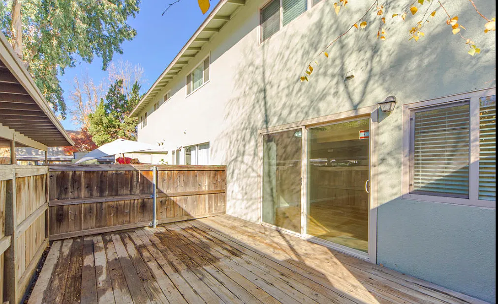 3 bed, 1191 sqft, $950 — Photo 4