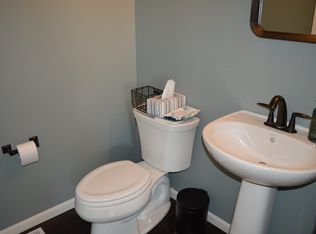 848 Hawthorn Dr, Sun Prairie, WI 53590