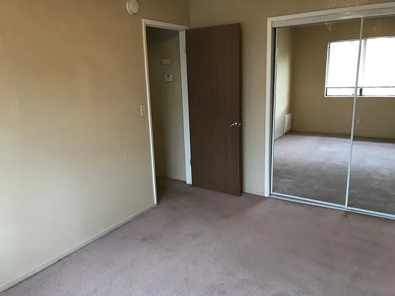 Morton Place Apartments — Photo 17