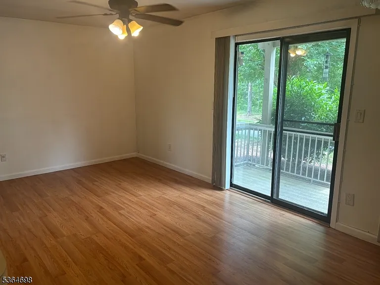 20-301 Delar Pkwy — Photo 3