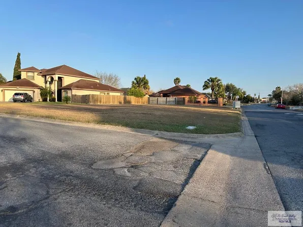 1493 Las Lomas, Brownsville, TX 78526