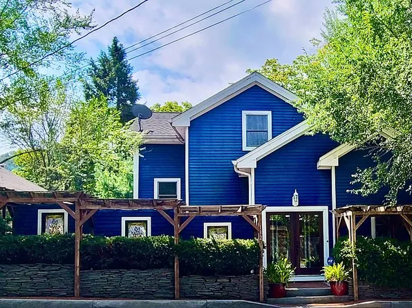 112 Mill St, Milford, PA 18337