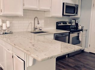 11 Everett Dr, Newtown, PA 18940