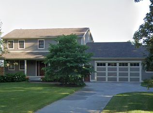 3510 Bauer Rd, Jenison, MI 49428