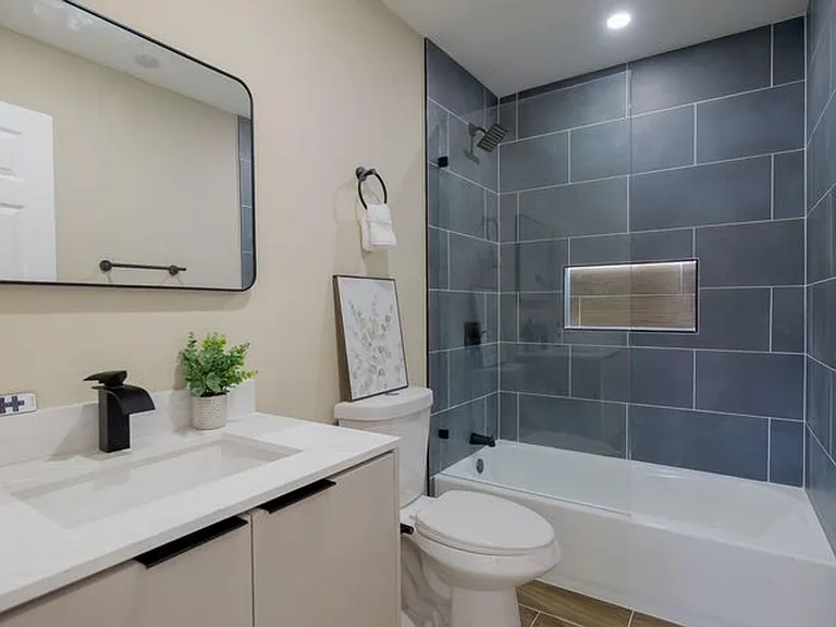 5409 NE 4th Ave — Photo 22