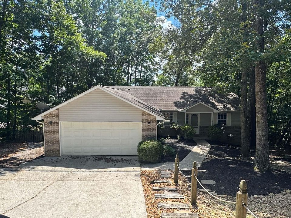 1st image of 219 Daleyuhski Ln
