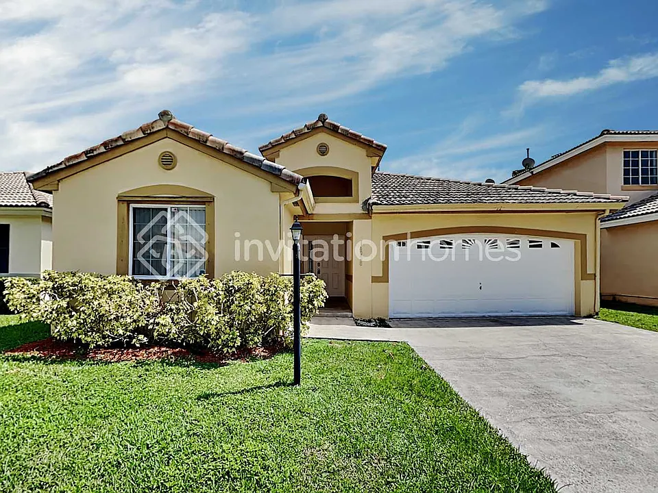 16028 SW 86th Ter