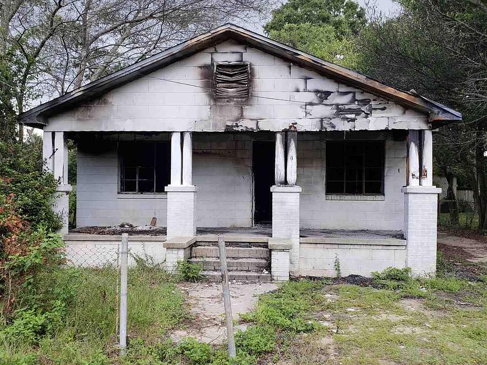 1st image of 3214 N Tarragona St