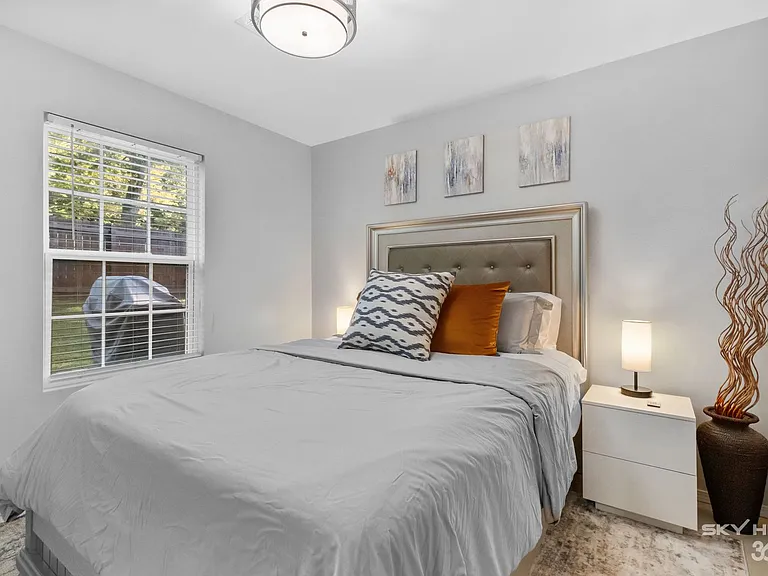 729 S Erika Ave — Photo 34