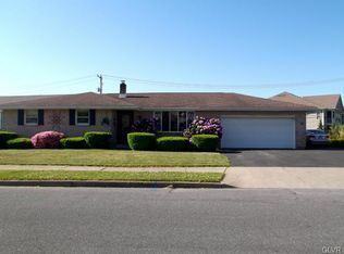 1417 Stanford Rd, Bethlehem, PA 18018