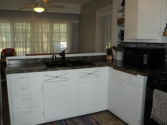 5th image of 1329 Grand Ave