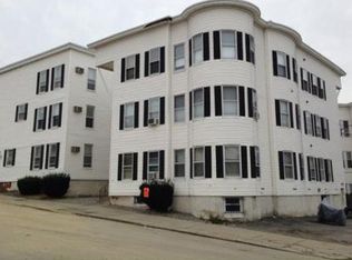 52 Providence St APT 4, Worcester, MA 01604