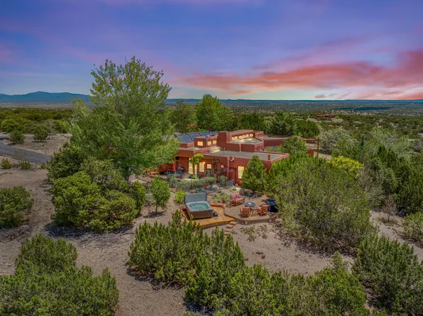 171 Silver Hills Rd, Santa Fe, NM 87508