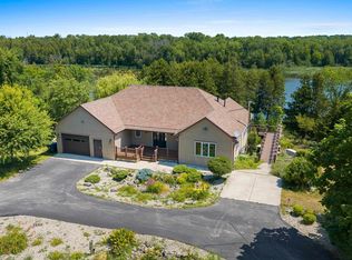 658 N Forest Dr, Forestville, WI 54213