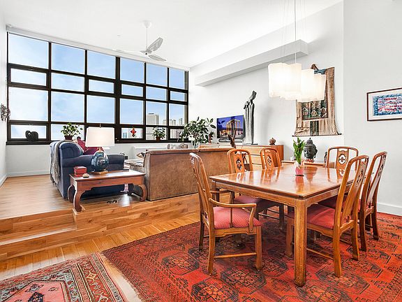 3rd image of 360 Furman St APT 1035