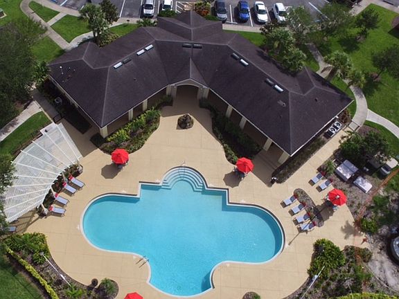 Madelyn Landing Pool Sky View