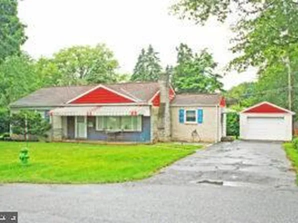 211 Frederick St, Mount Joy, PA 17552
